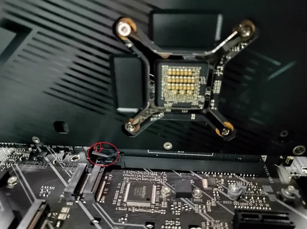 Jak podłączyć zasilanie karty graficznej - uniknij najczęstszych błędów